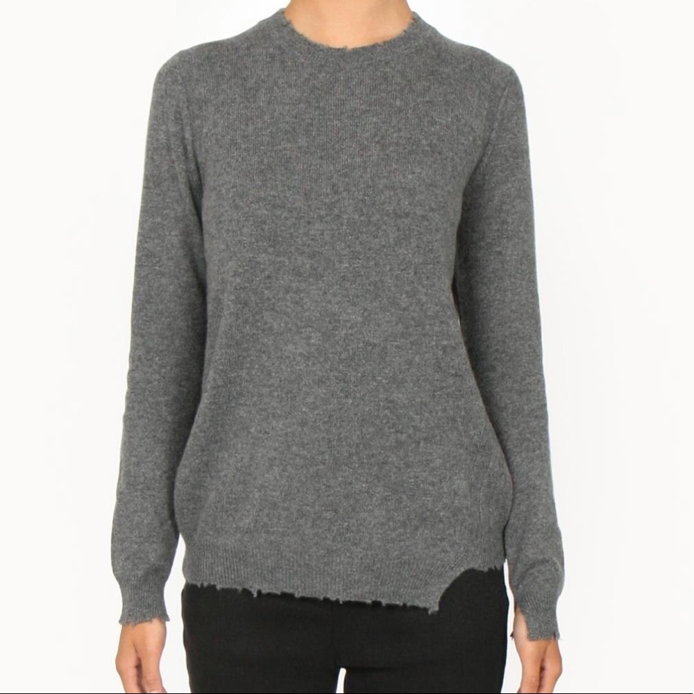 🌺 Cashmere raw hem cashmere sweater 🌺